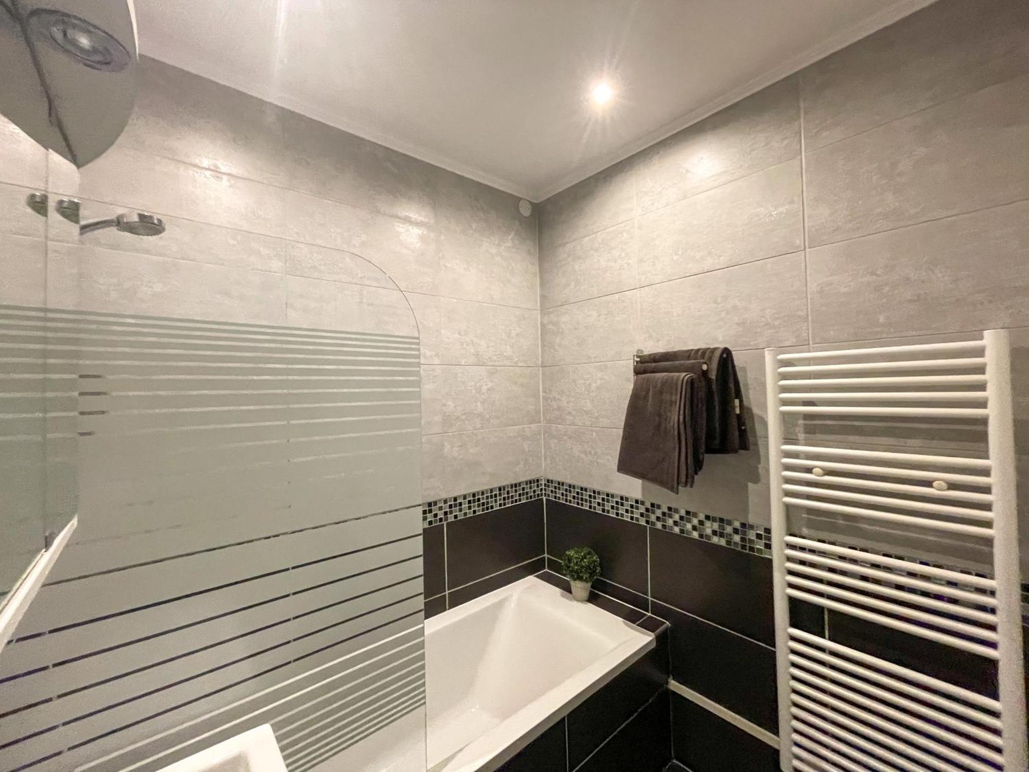 Superbe Appartement-Sauna-Cinema-Parking-Gare Amiens Kültér fotó